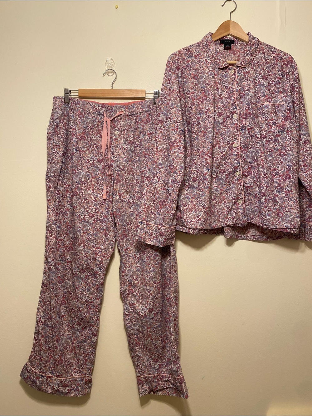 J. Crew Pink Multi Floral Pajama Set. Liberty print . Size L . Style AZ991